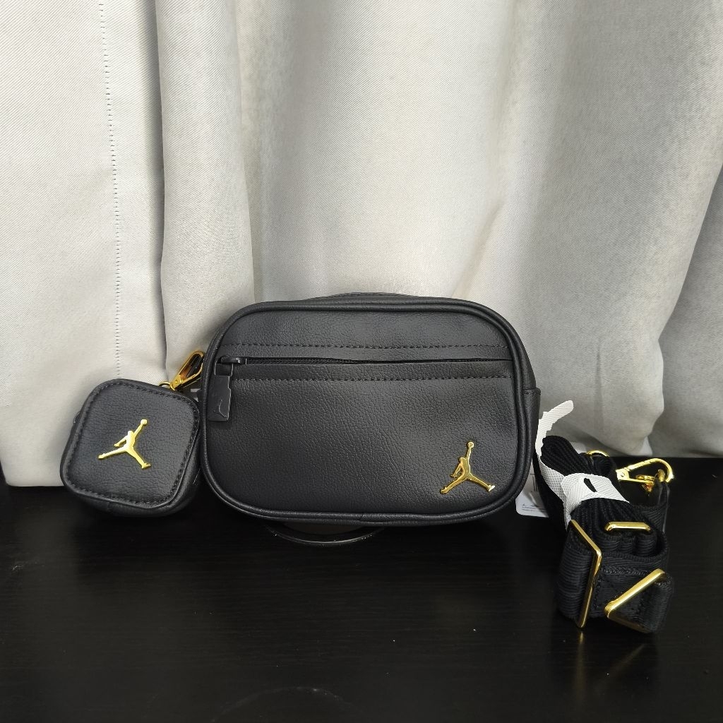 Air Jordan Monarch Faux Leather Small Crossbody Bag Black / Camera Bag / Tas 100% Original