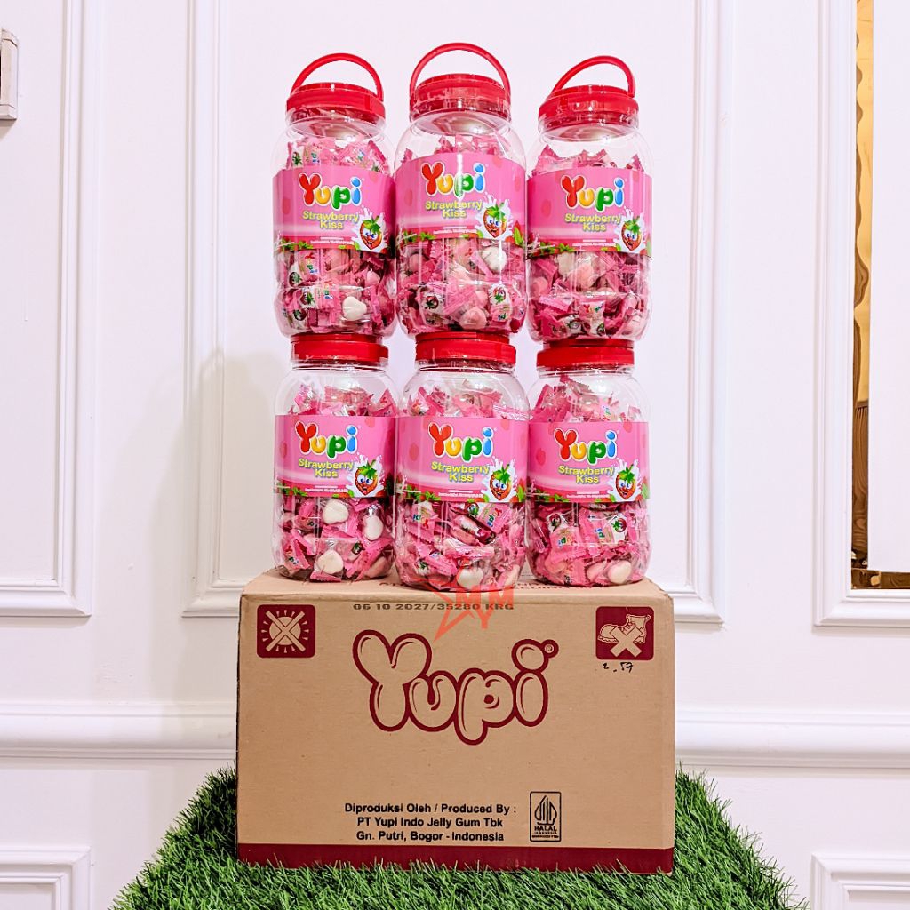 (1 DUS) Yupi Strawberry Kiss Toples 6×300g
