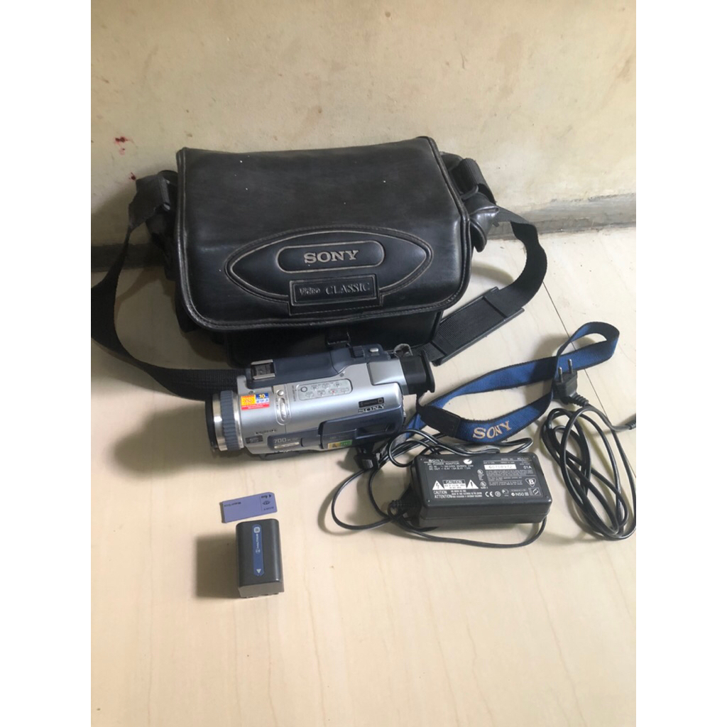 handycam camcorder video sony dcr trv 330 video 8 hi8