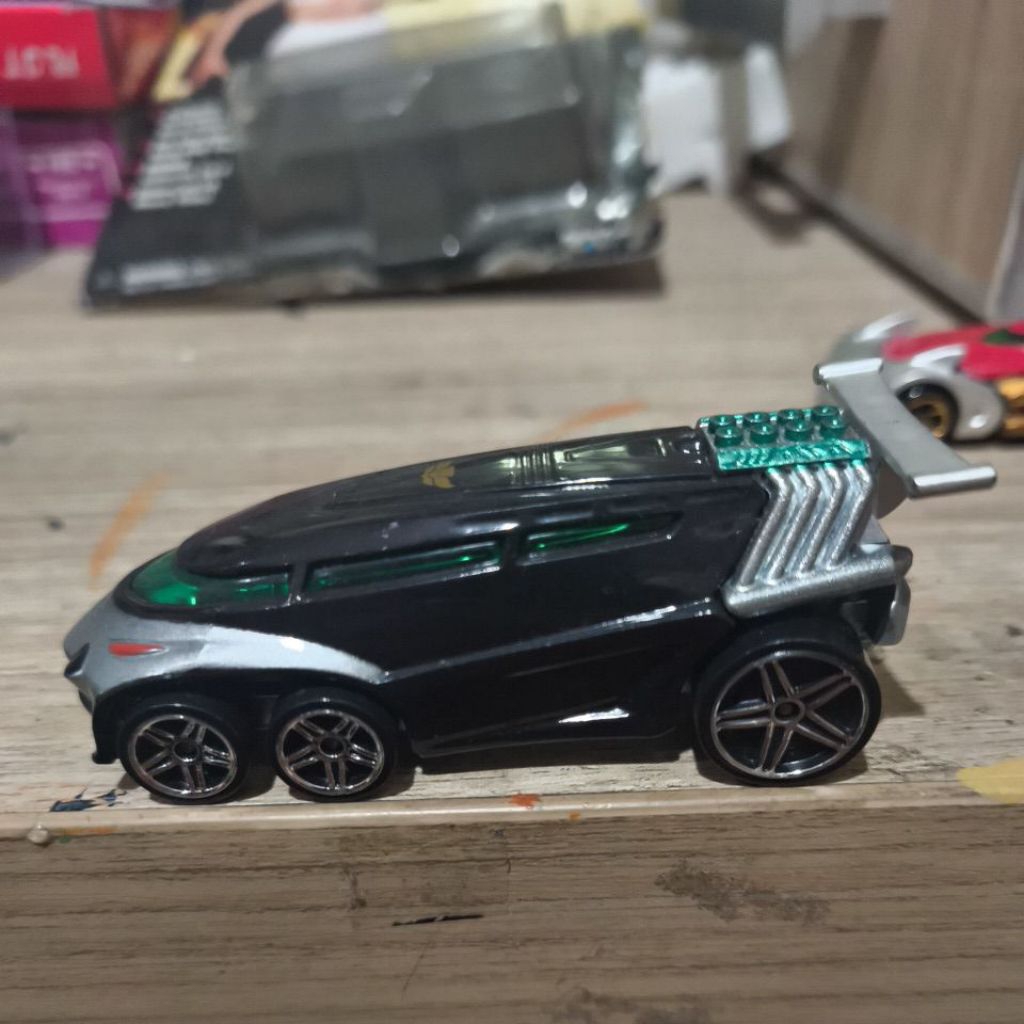 Hot Wheels 2012 Power Rangers Megaforce Black Ranger Snake Zord