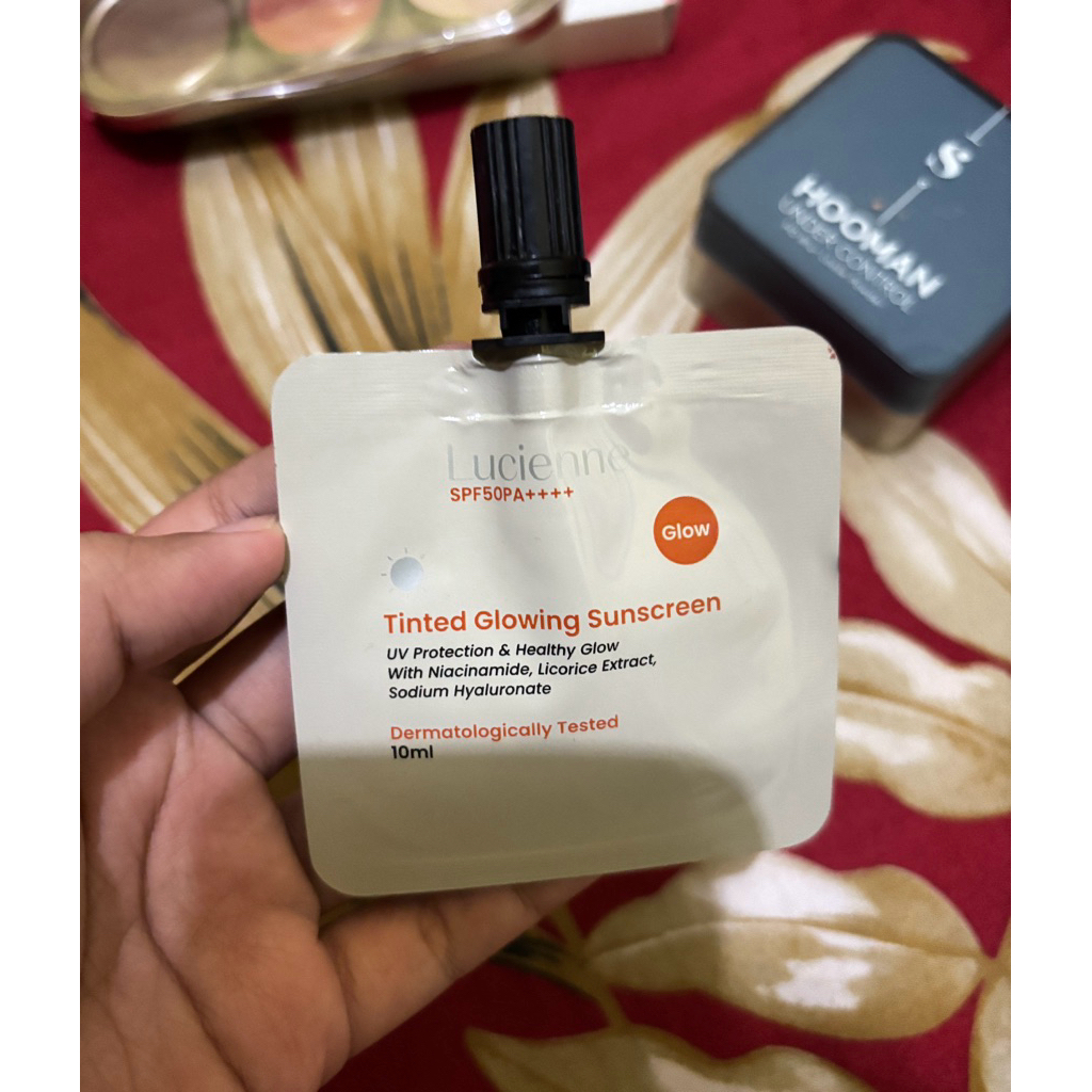 [PRELOVED] Lucienne Tinted Glowing Sunscreen 10mL