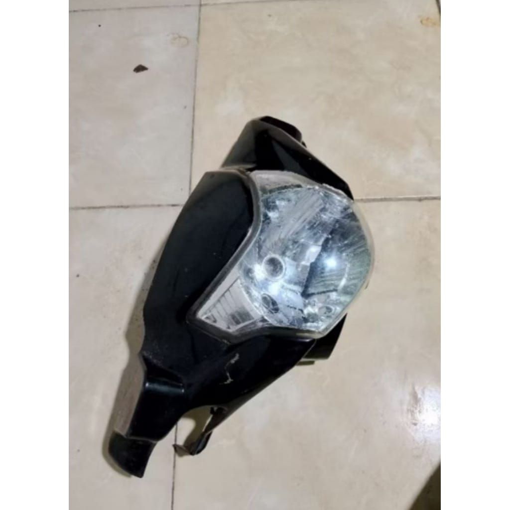 batok depan set lampu depan Yamaha Vega ZR original copotan