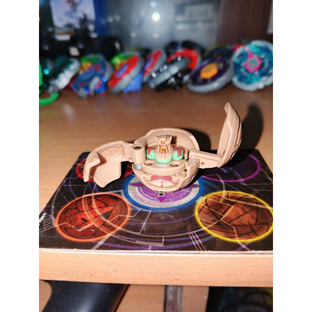 Bakugan Gorem/Golem Subterra
