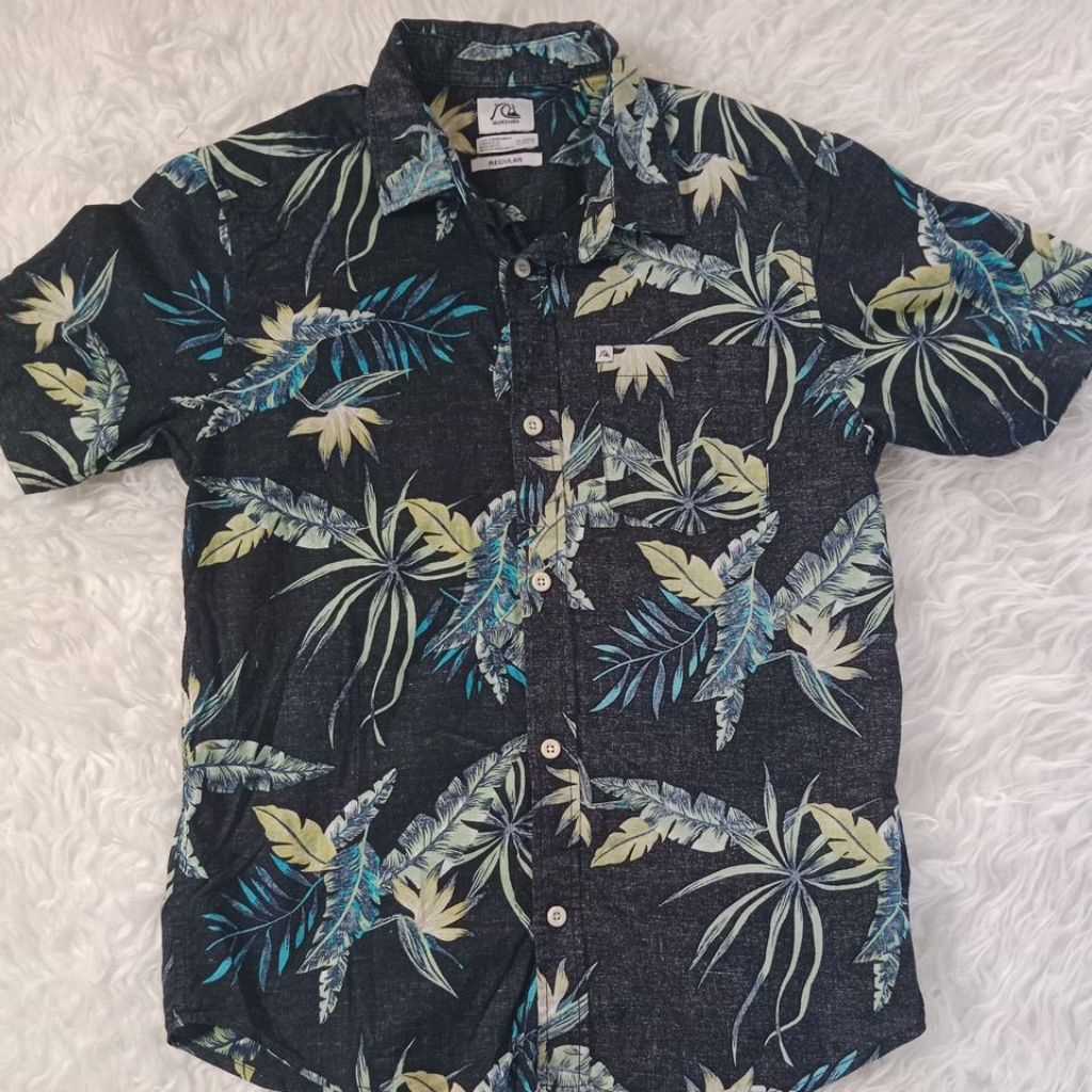 Baju Kameja Pantai Quiksilver Original