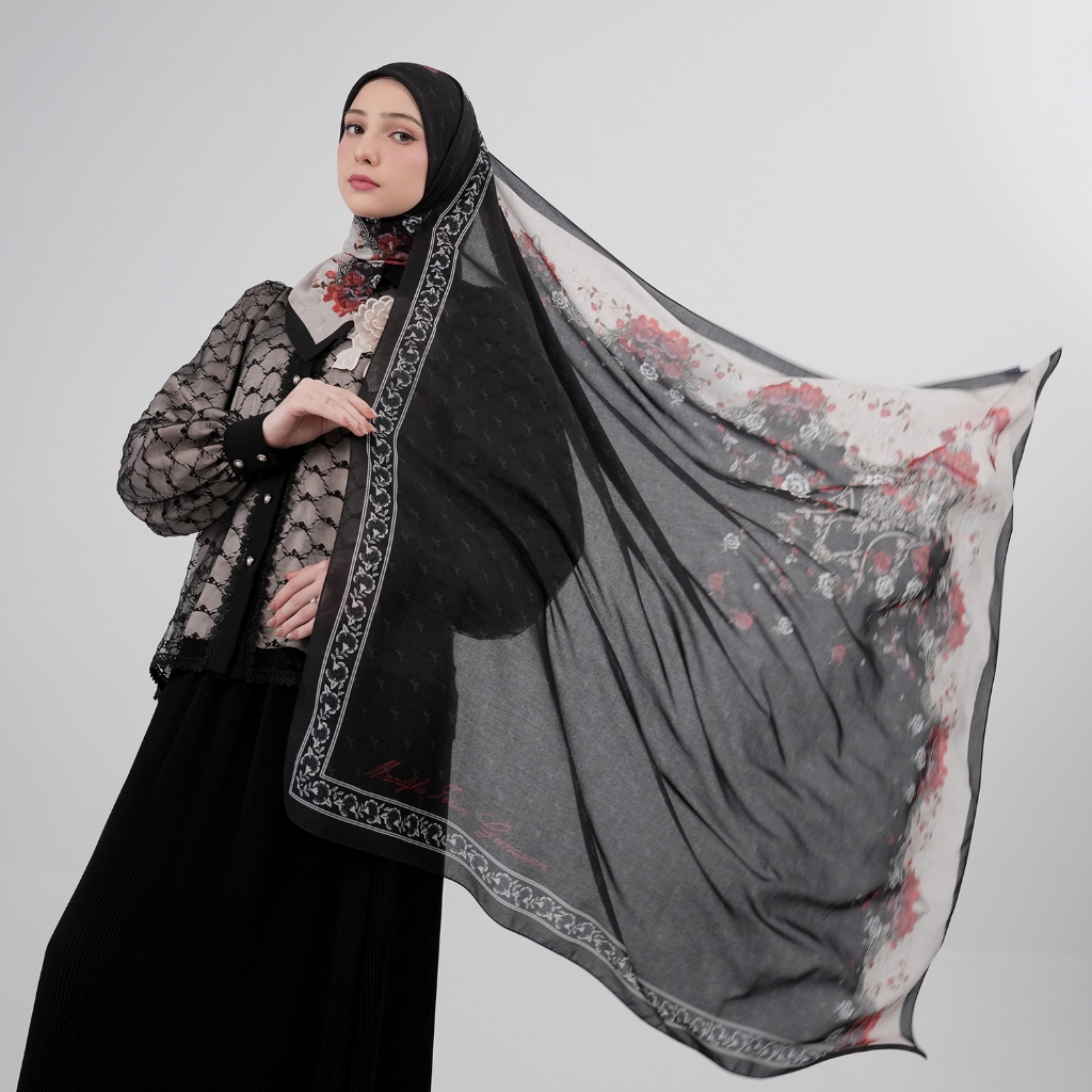 MANDJHA Scraf Motif Series Hitam Raya Collection By IVAN GUNAWAN Hijab Segi Empat Voal Premium ORIGI