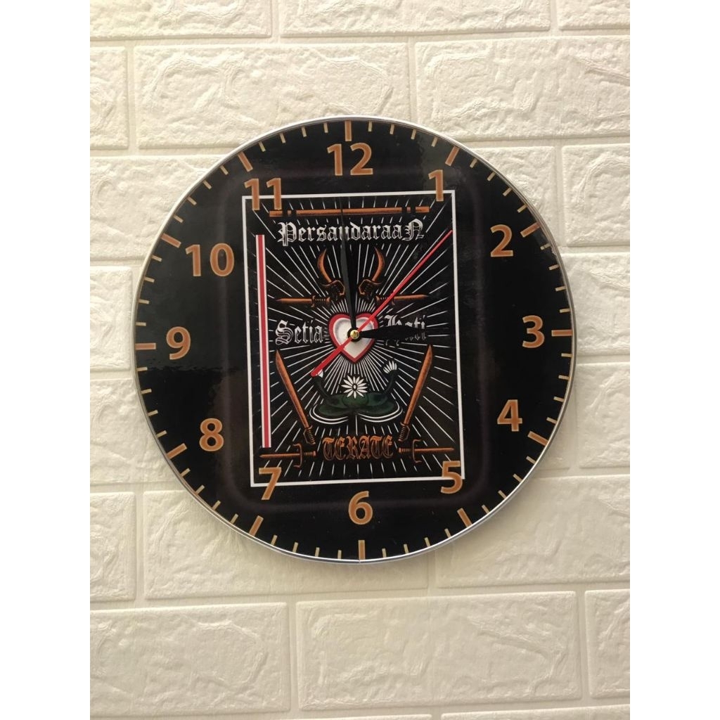 JAM DINDING MDF (PSHT)