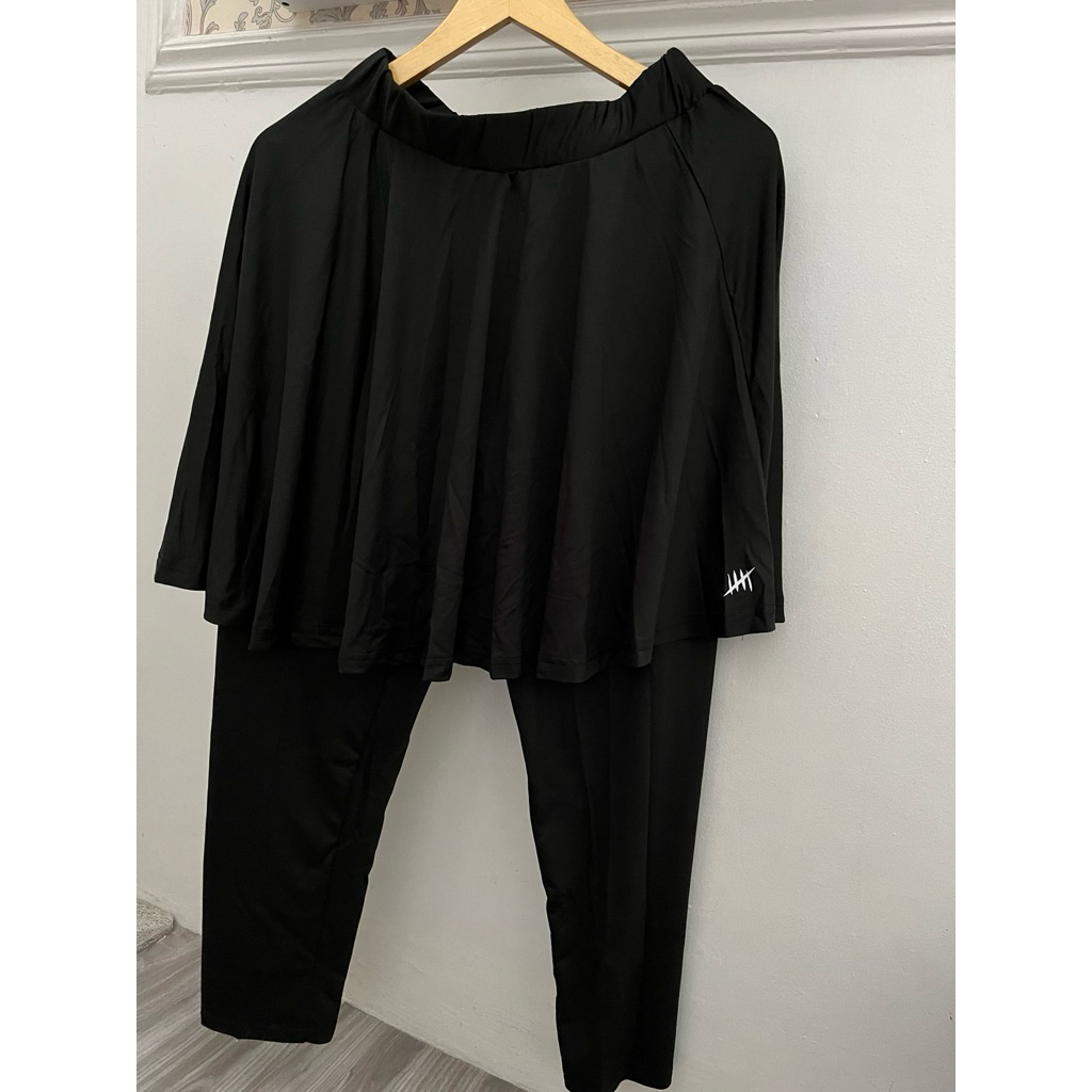 preloved setelan celana rok olahraga(new)