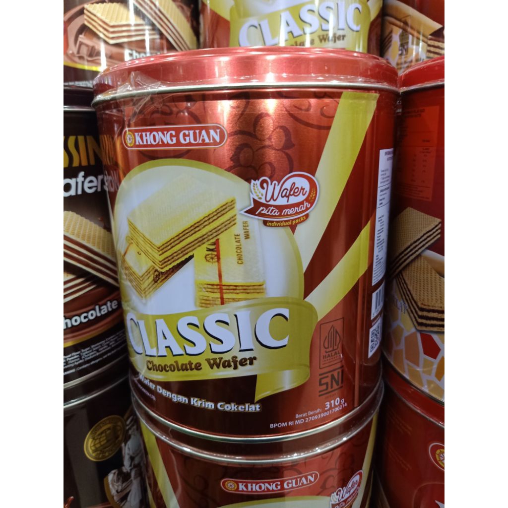 Khong Guan classic chocolate wafer kaleng 310g