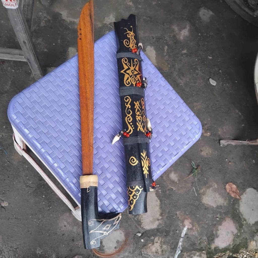 Mandau mini karnaval anak