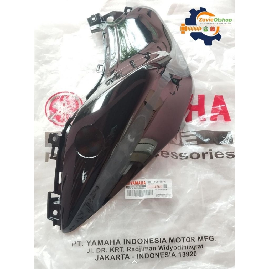 COVER TANGKI KANAN YAMAHA MT15 HITAM GLOSSY ORIGINAL B8D-F4139-00-P1