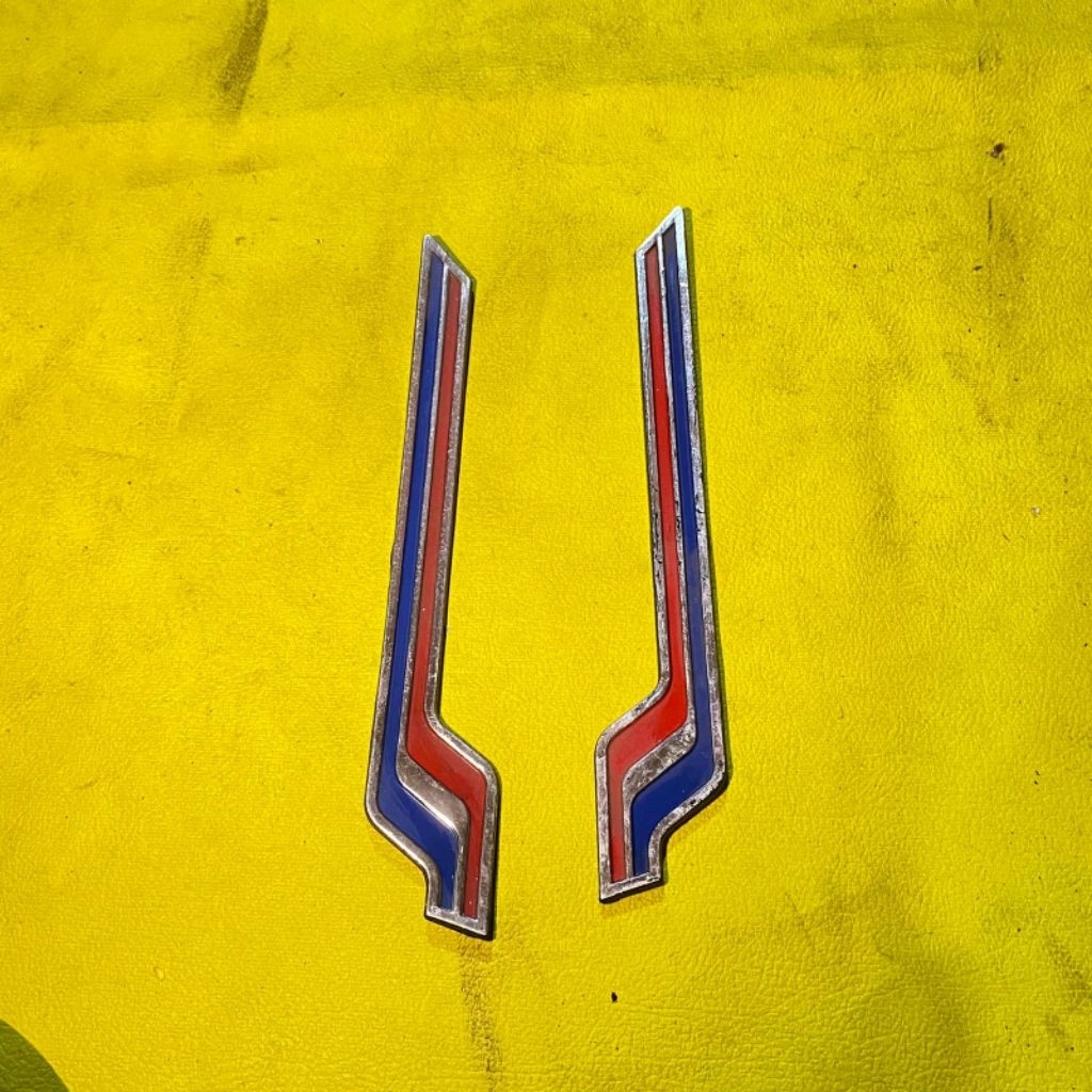 Emblem tangki yamaha v80