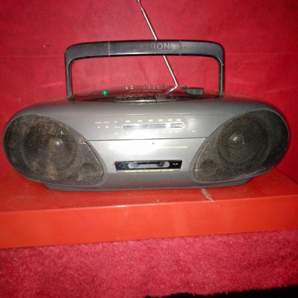 radio jadul Polytron kapsul