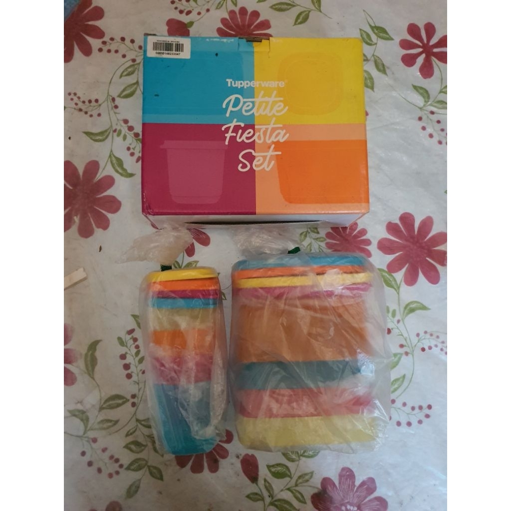 Tupperware Petite Fiesta Set