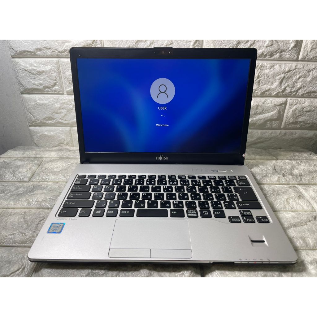 Fujitsu Lifebook S937 Core I5 Gen 7 layar 13inch