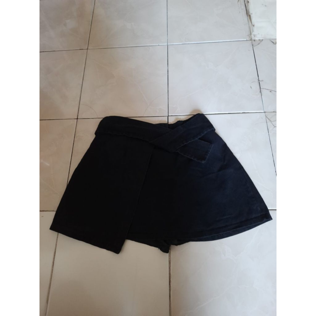 preloved rok celana hitam RCK