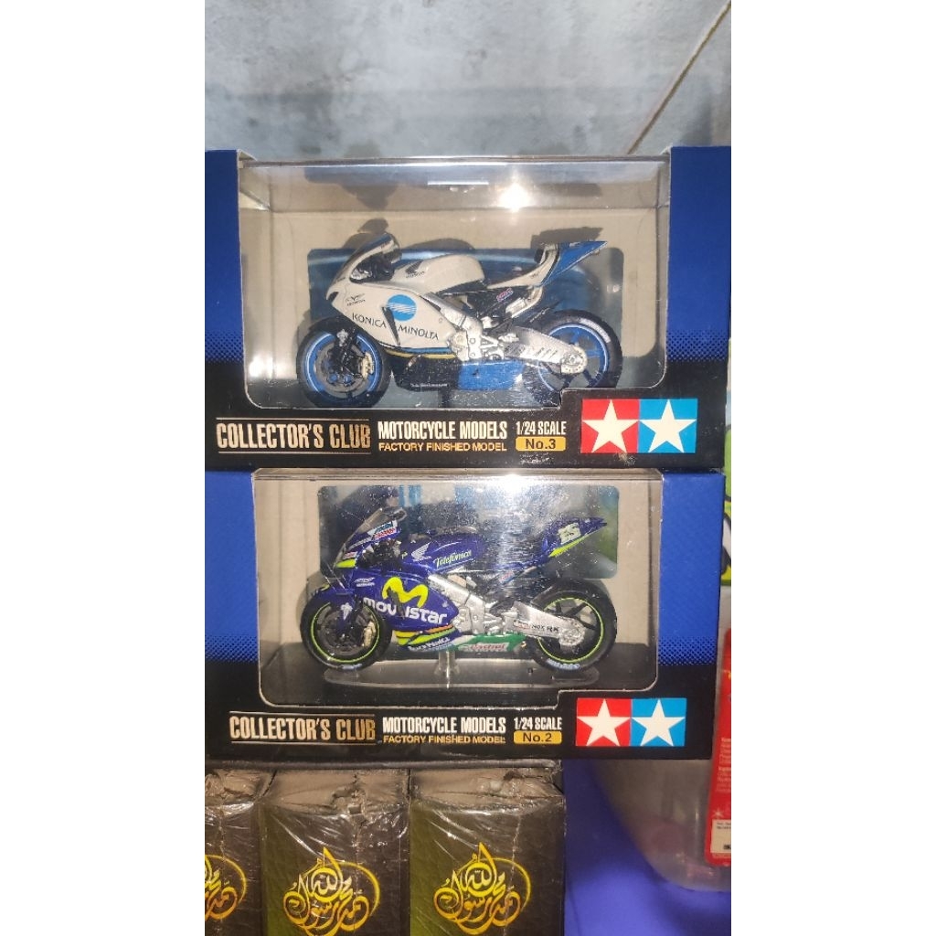 Tamiya Honda Rc211V 2005 Gibernau dan tamada scala 1/24