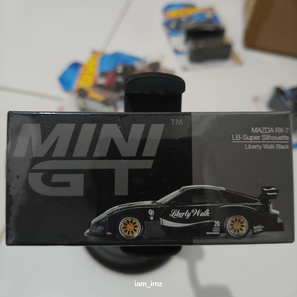 Mini GT Mazda RX7 LBWK Hitam