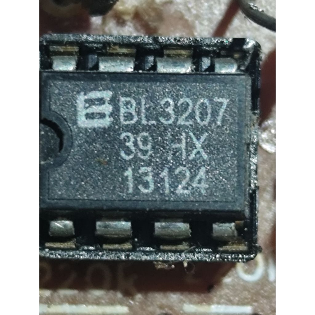 IC 3207 BEKAS NORMAL