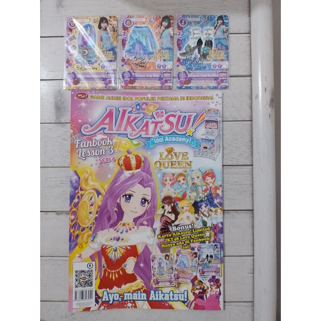 Aikatsu Fanbook Lesson 3 Bonus kartu Aikatsu x JKT48 Love Queen Summer Party Type Sexy Tops Bottoms 