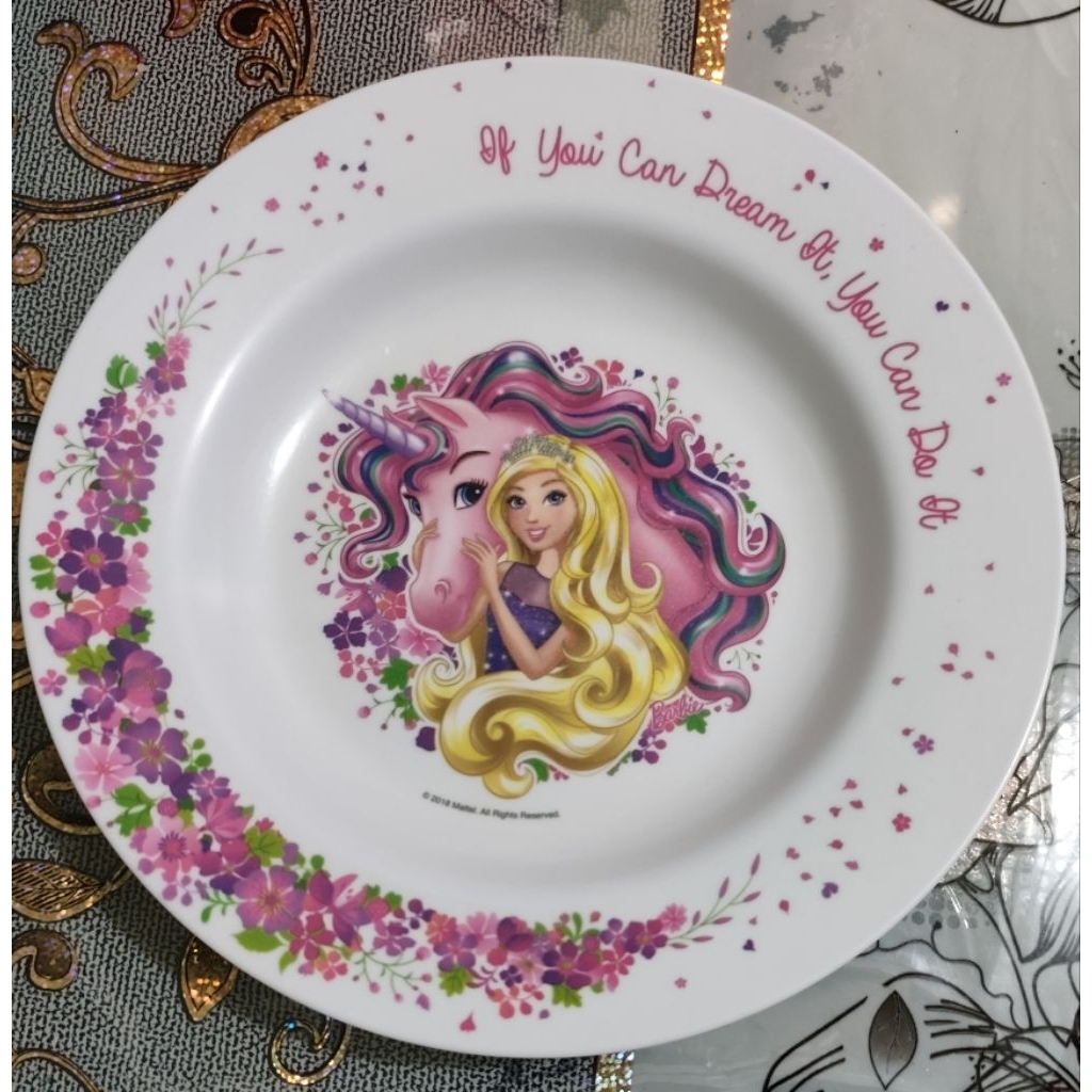 piring makan melamin karakter Barbie