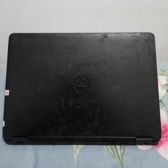 Temurah LAPTOP DELL LATITUDE E7270 i5-6300U RAM 8GB SSD 256GB SECOND FUNGSI NORMAL