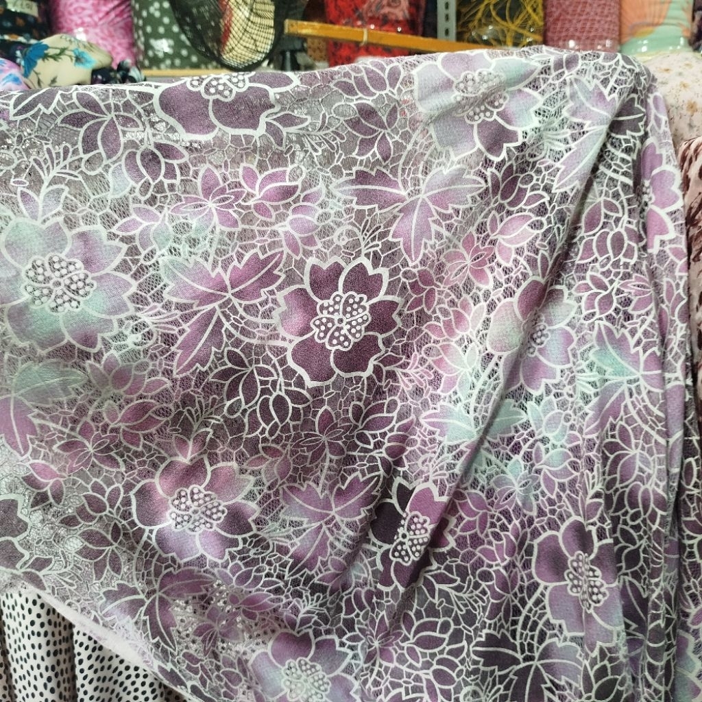 Kain Tile Brukat Motif Floral Vintage Lavender Premium – Adem, Halus, Jatuh, Terawang,Elegan – Cocok