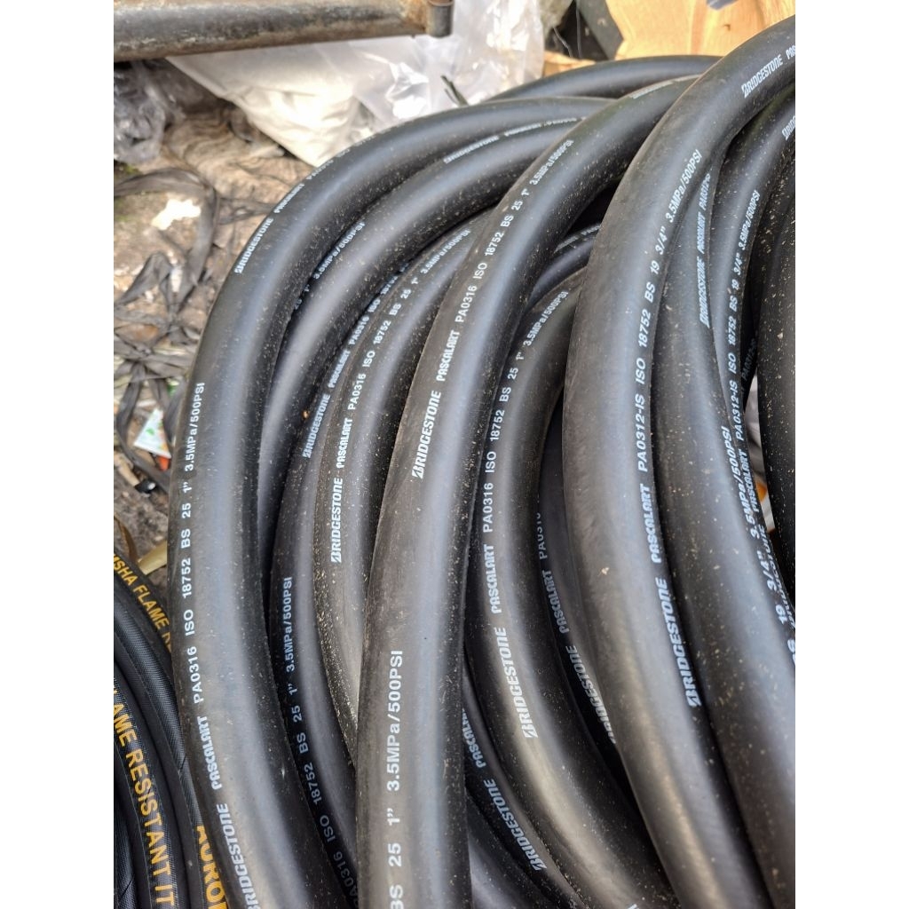 SELANG BRIDGESTONE PASCALART PA0316 SIZE 1" ID.25MM WP.35BAR MULTI-PUROSE SELANG BENSIN,SOLAR,OIL,AI