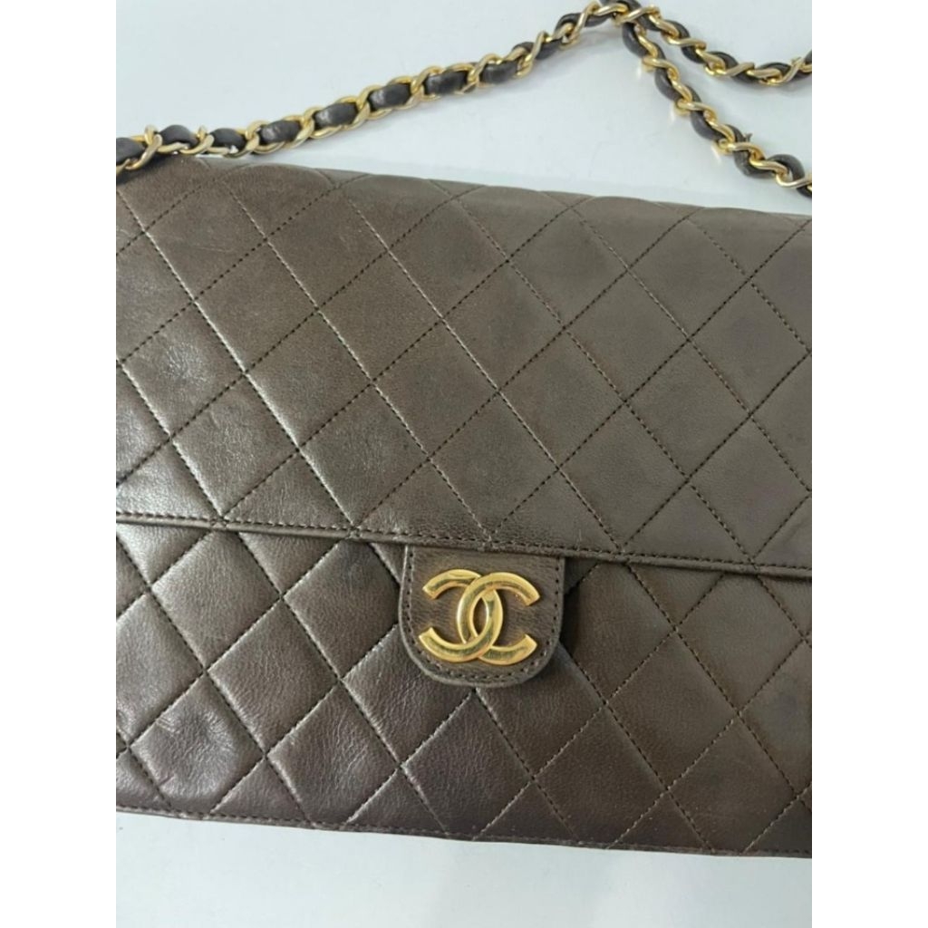 Authentic CHANEL Vintage Classic Flap Bag Quilted Leather Gold Hardware Original Preloved