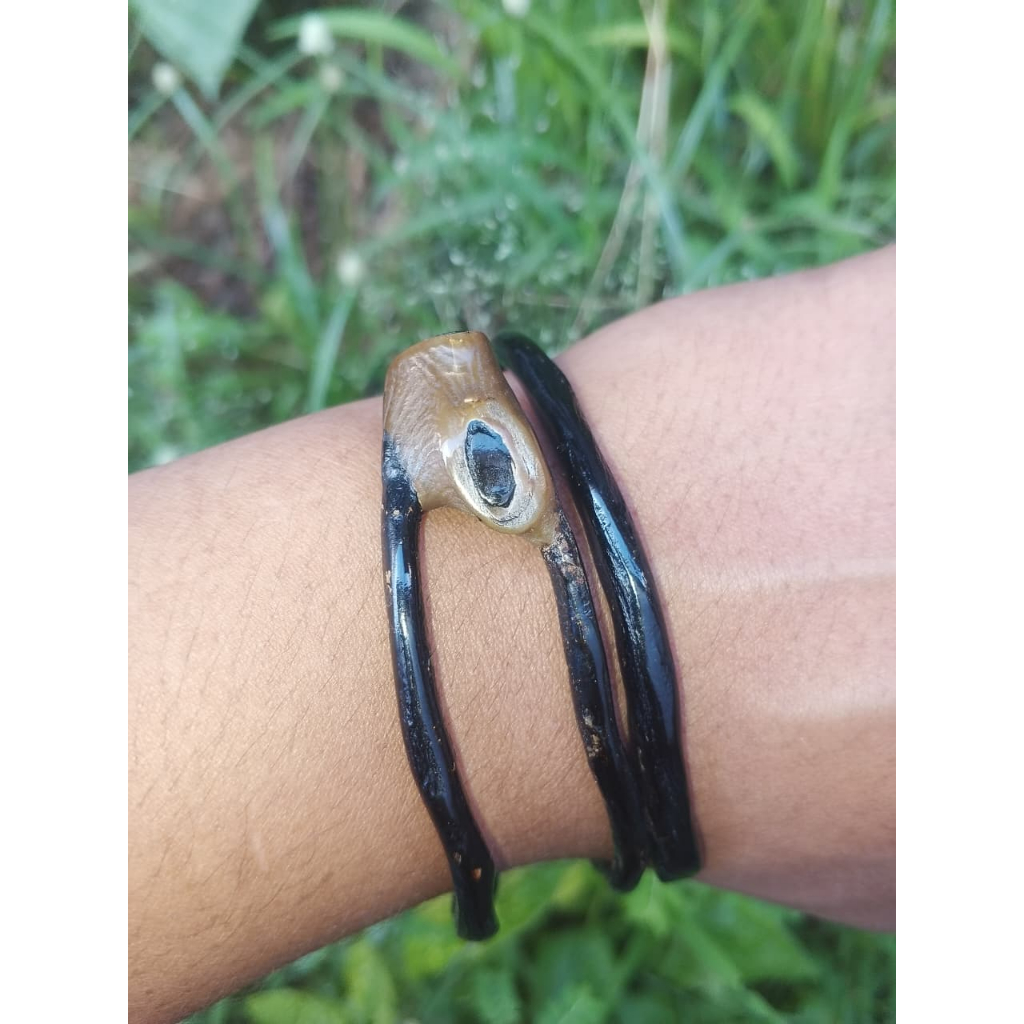 Gelang Akar Bahar Hitam Bonggol Combong Unik