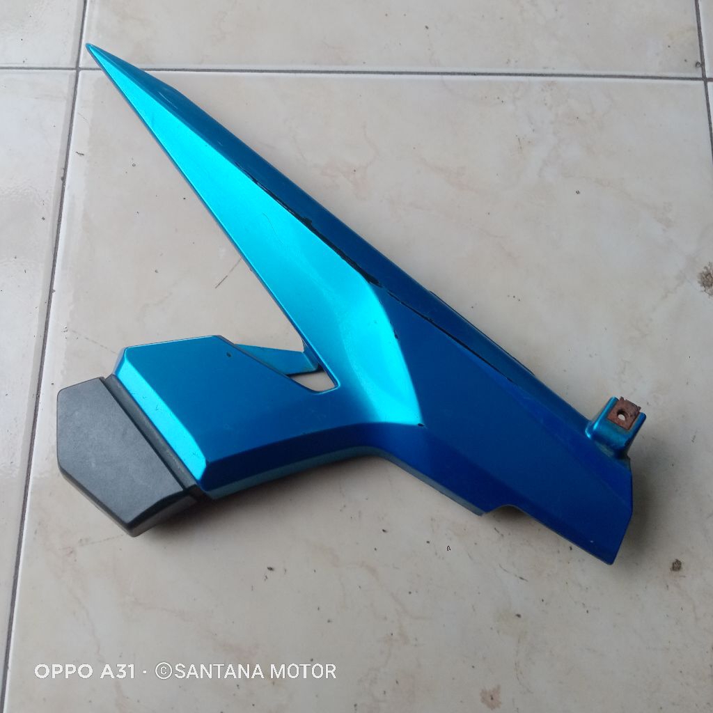 sambungan bodi depan jupiter mx new kanan biru original
