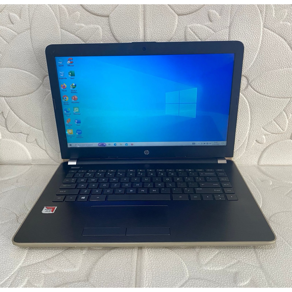 LAPTOP HP 14 - BW. AMD A9-9420. RAM 8GB. SSD 240GB Siap Pakai