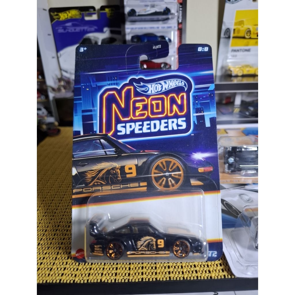 Hot Wheels Porsche 993 GT2 Neon Speeders