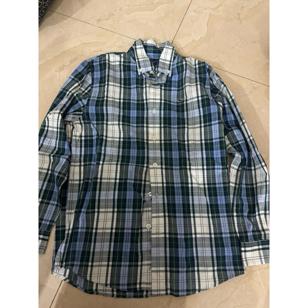 vineyard vines kemeja