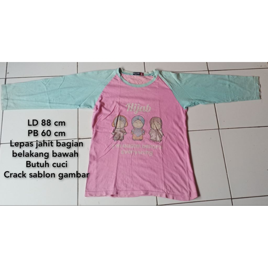 Hibah Atasan Wanita Preloved bahan kaos