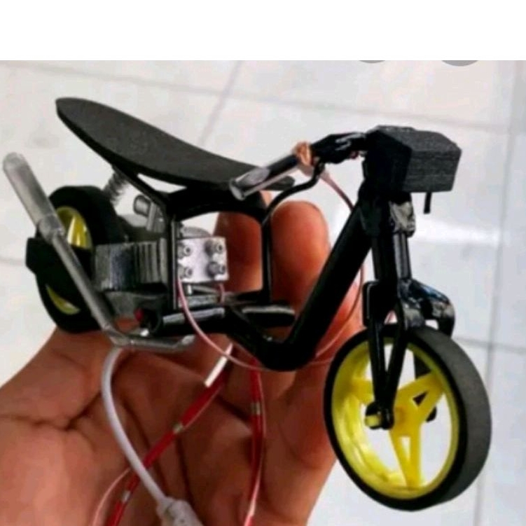 diecast miniatur motor drag Honda Stylo USB port scala1:16