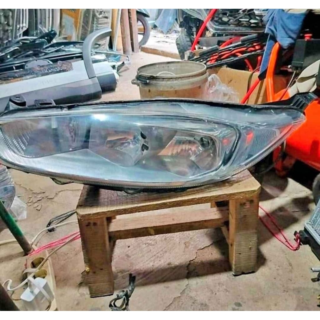 Headlamp Lampu Depan Ford Fiesta Facelift Krum 2014 2015 2016 Original