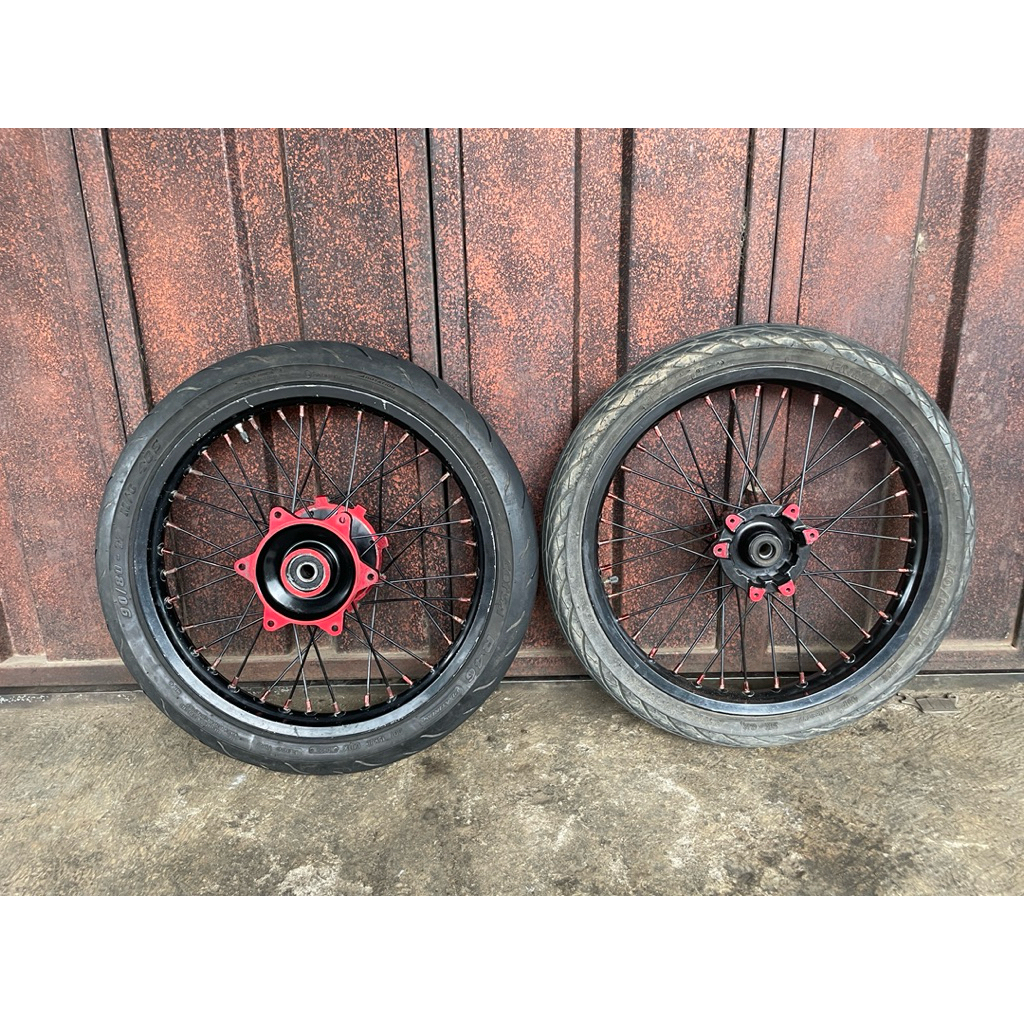 Velg set supermoto semi cacing CRF