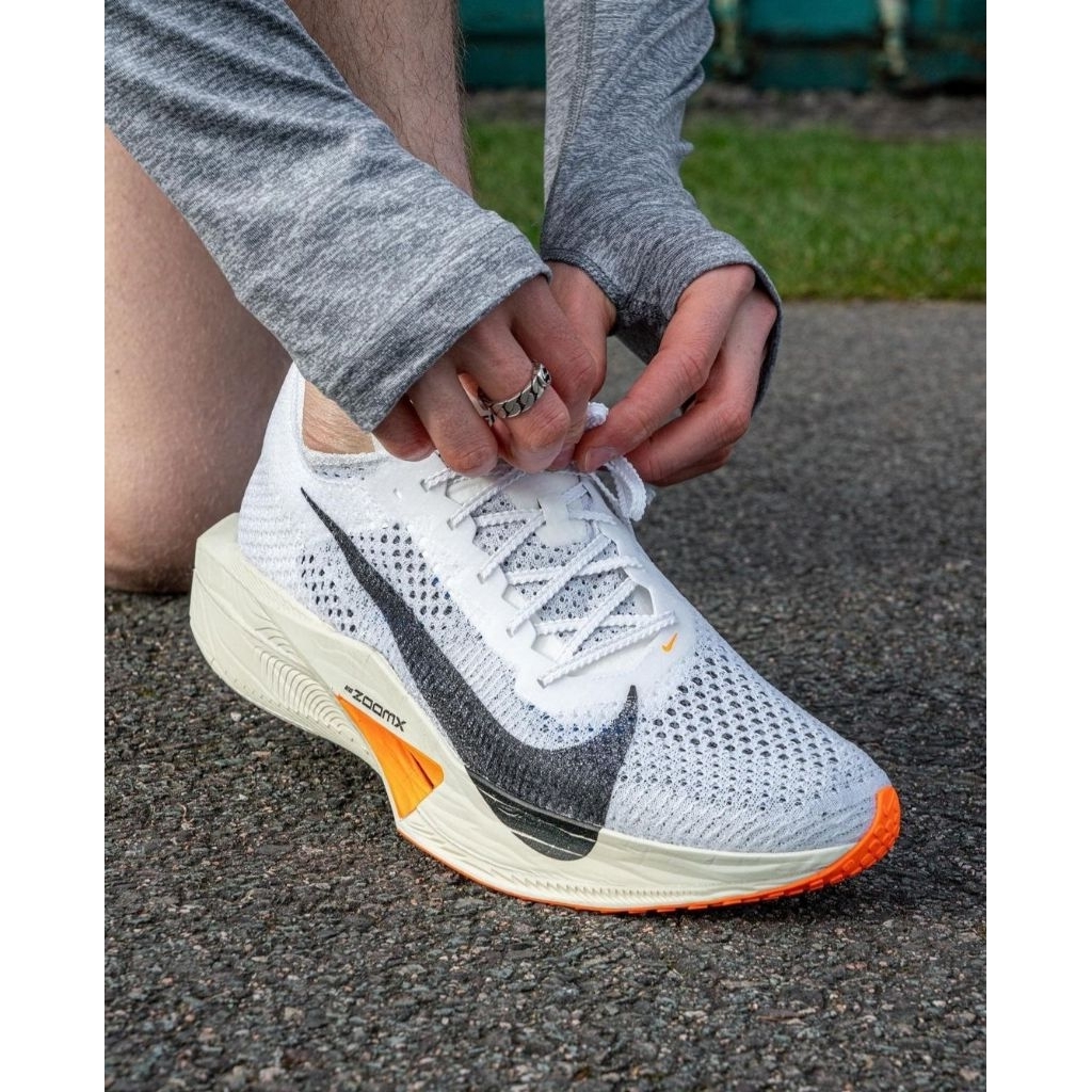 SEPATU NIKE VAPORFLY NEX 3 WHITE BLACK ORANGE