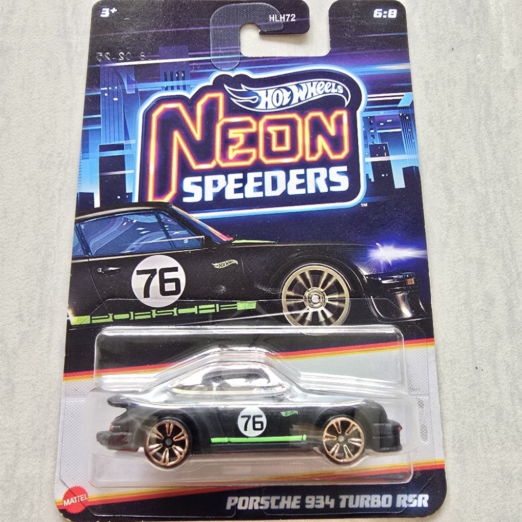 Hot Wheels Porsche 934 Turbo RSR - Hot Wheels Neon Speeders