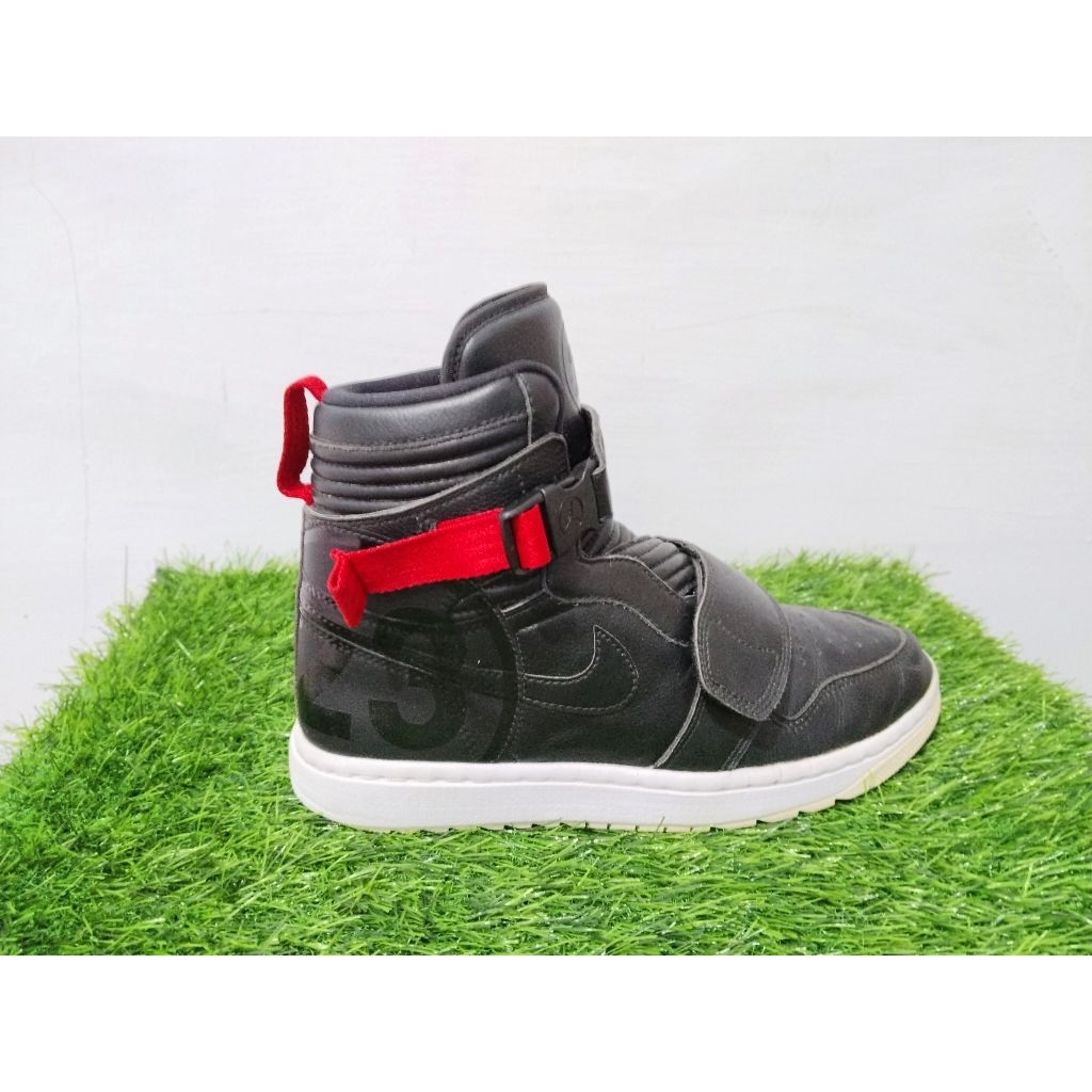 Air Jordan 1 Moto Black Size 44