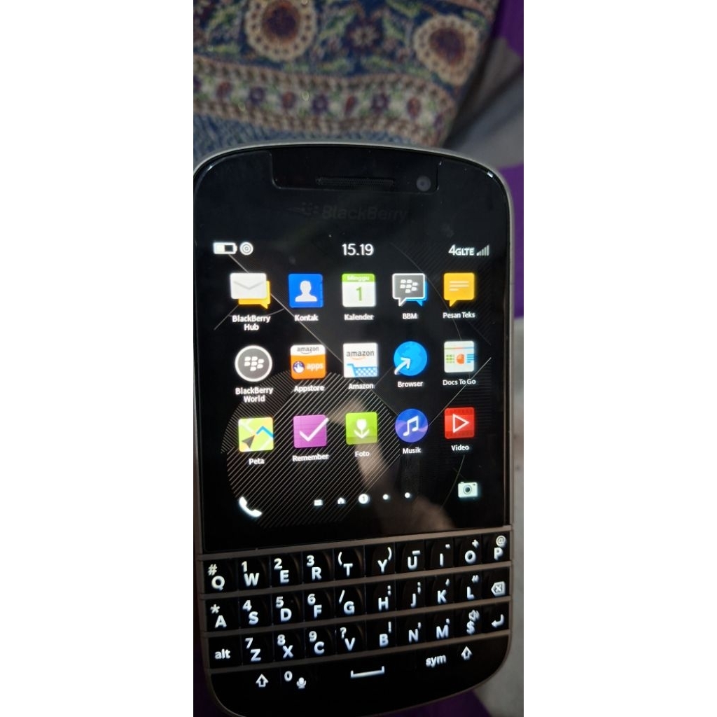 blackberry q10 second