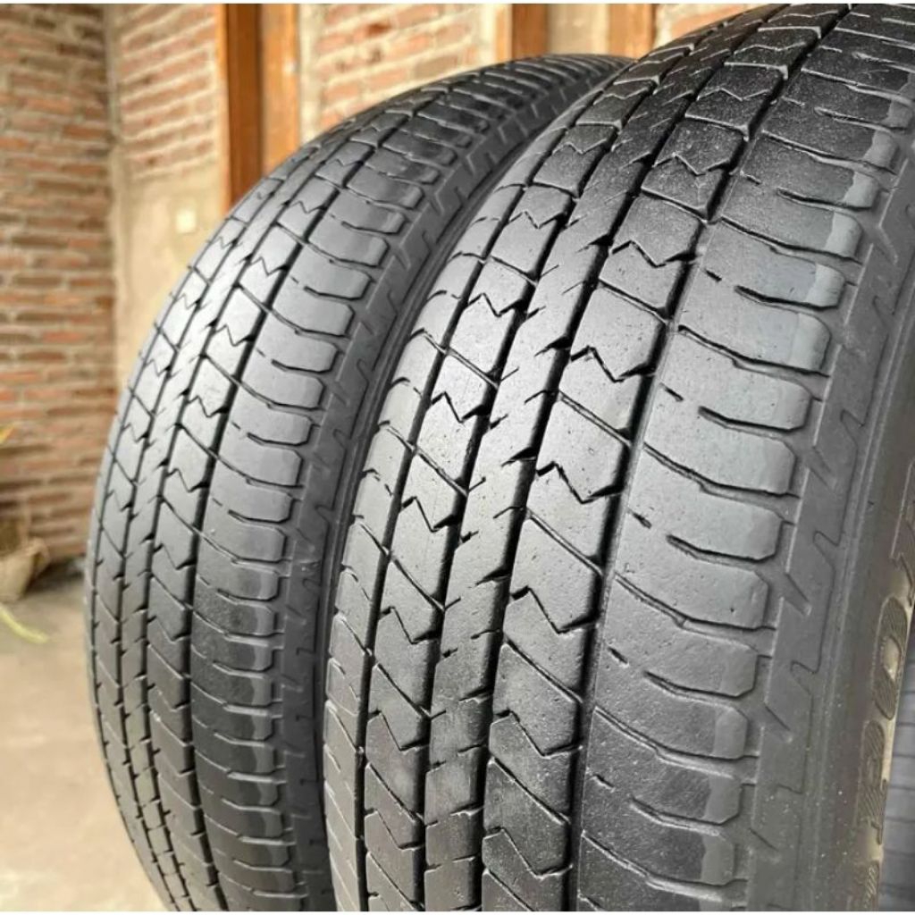 Ban mobil Uk 205/65 Ring 16 Ban mobil berkualitas Copotan Tubeless ring 16