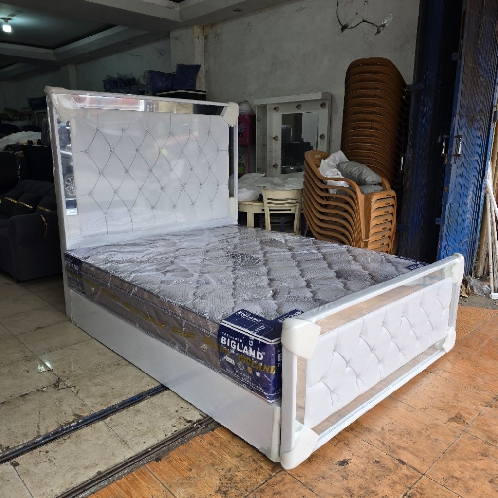 Divan Minimalis Premium Ukuran 180x200 cm