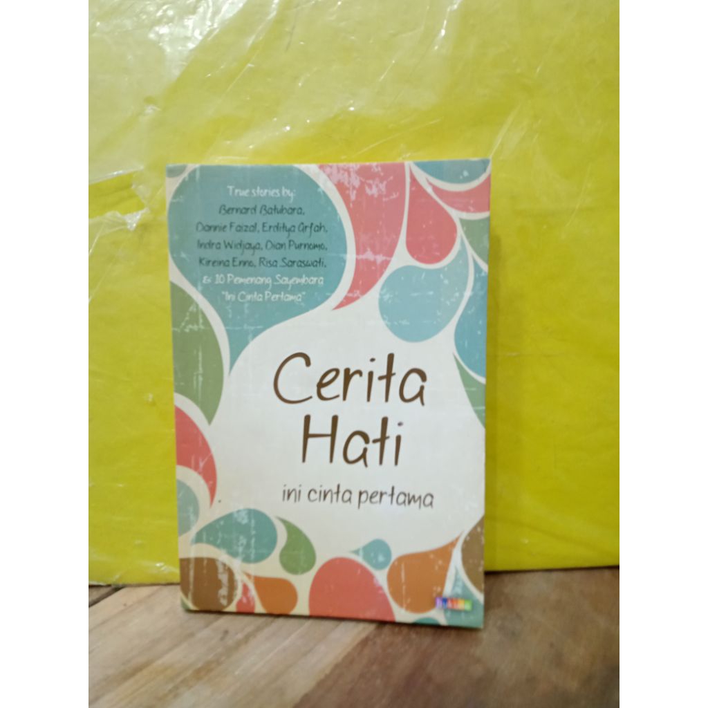 BUKU CERITA HATI INI CINTA PERTAMA