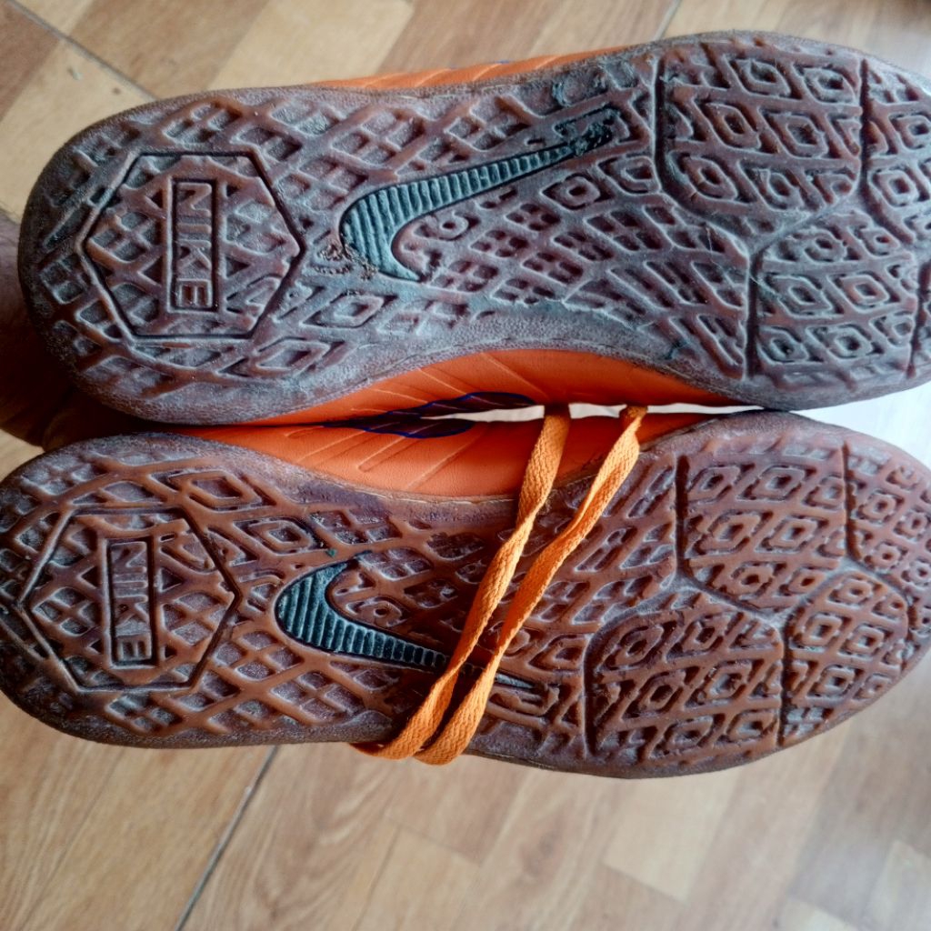 sepatu futsal nike tiempo kw preloved size 42