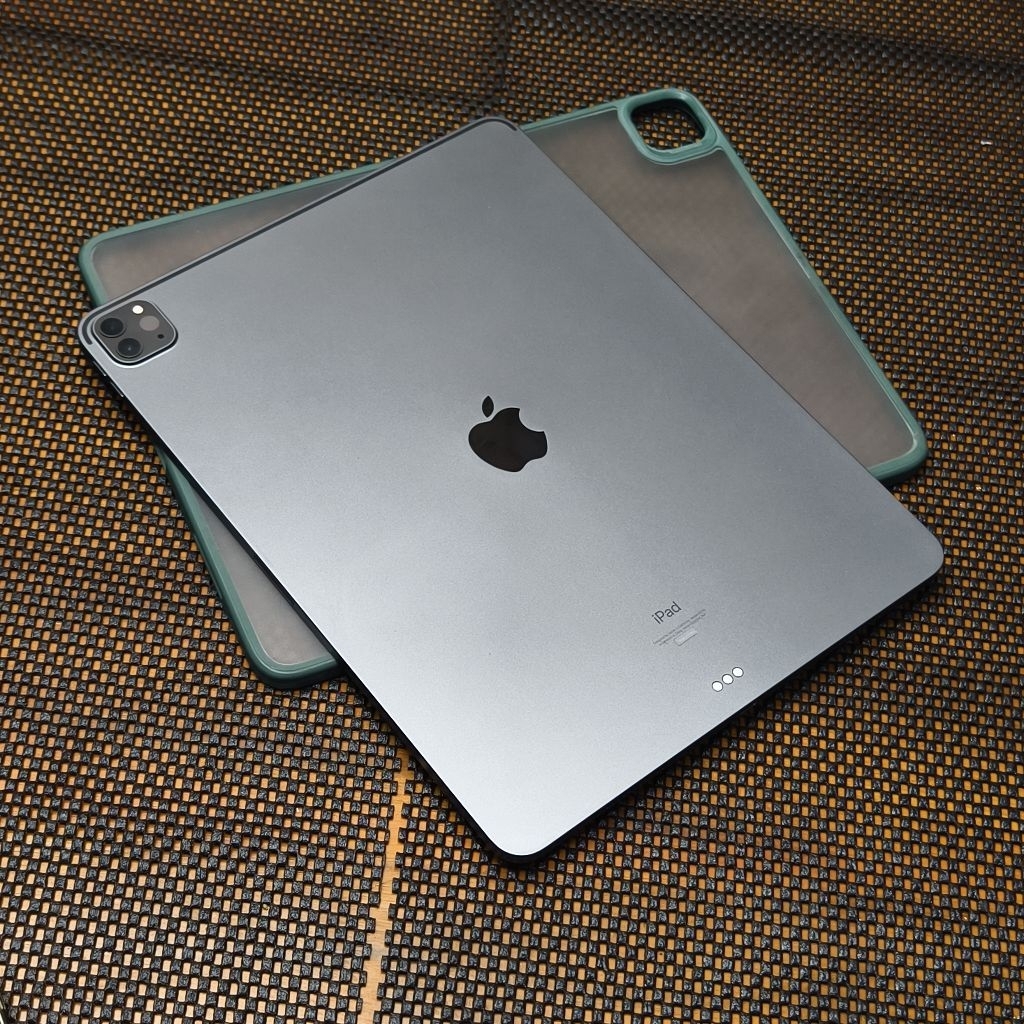 iPad pro M1 Gen 5 iBox 512gb ukuran Layar 12,9 inci