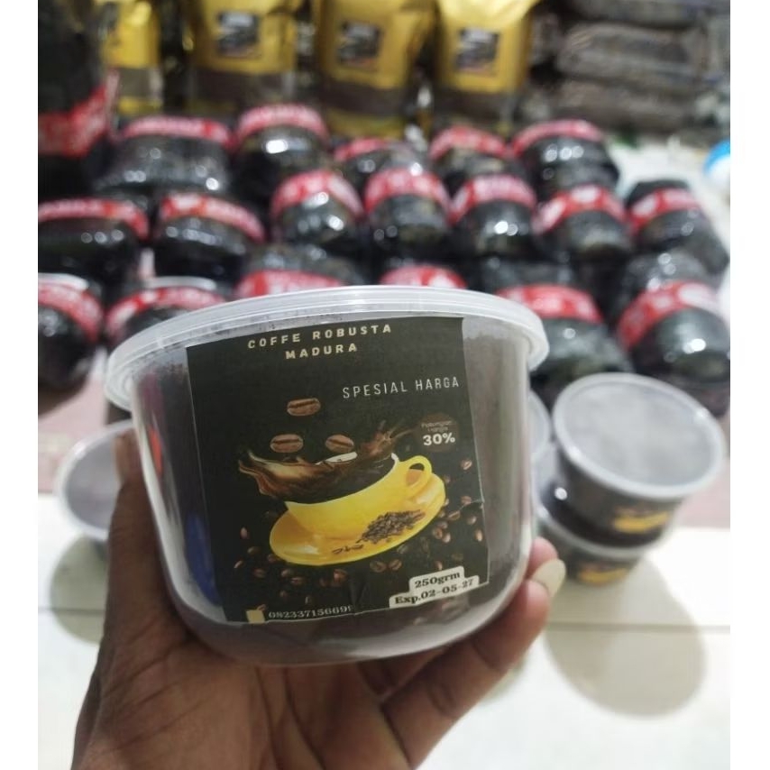 kopi Bubuk Hitam Robusta Khas Madura. kemasan toples 250 gram