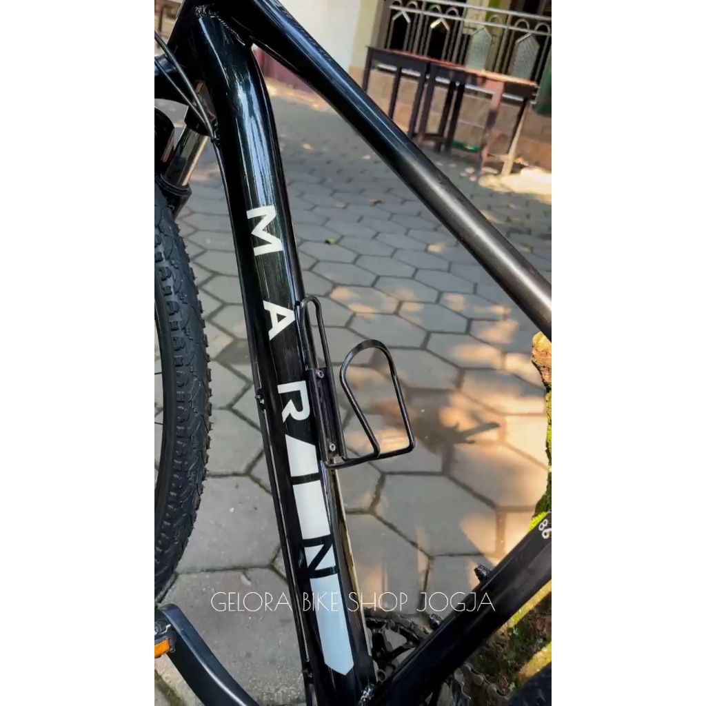 Sepeda hybrid MARIN sz M 700c (sepeda bekas)