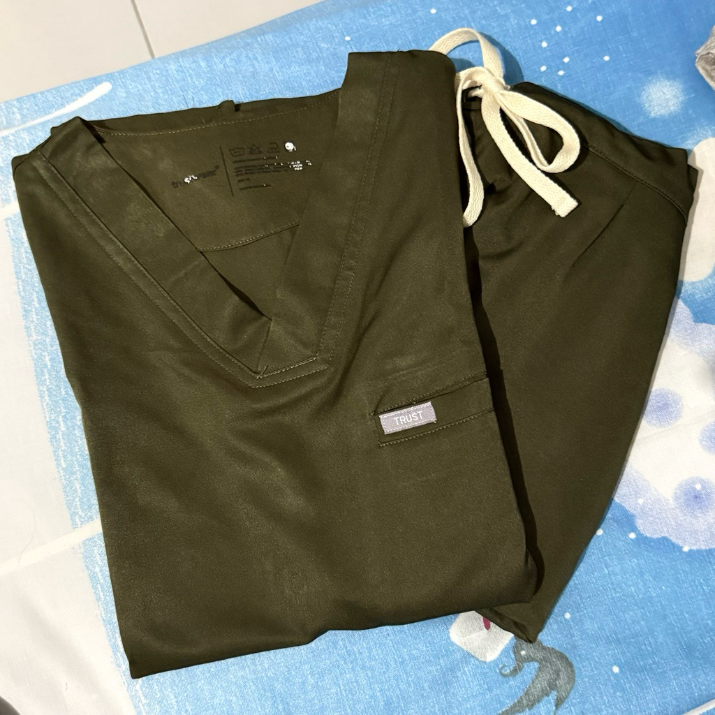 Preloved Scrub Medis