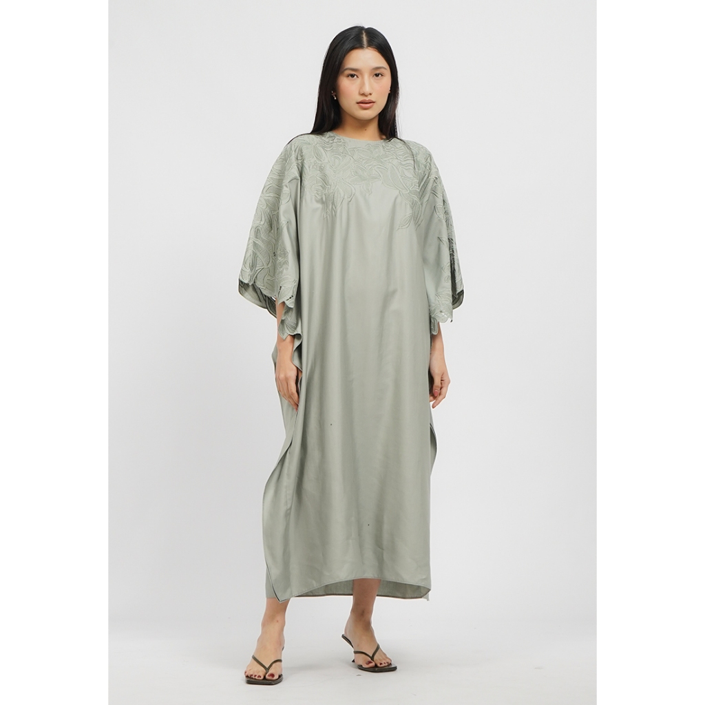 Et Cetera Embroidered Flowy Gamis SAGE